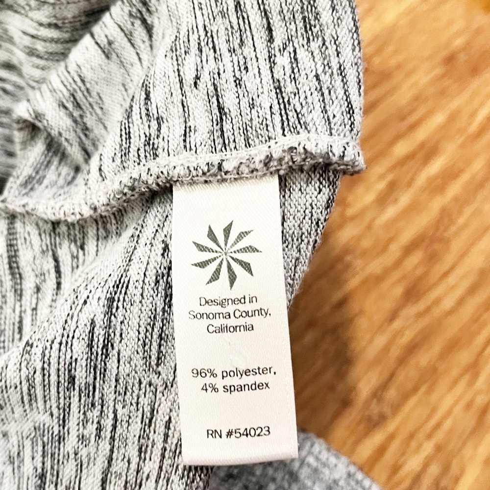 Athleta gray, black, white full zip sweatshirt jacket with hood & pockets. XL - Picture 8 of 12
